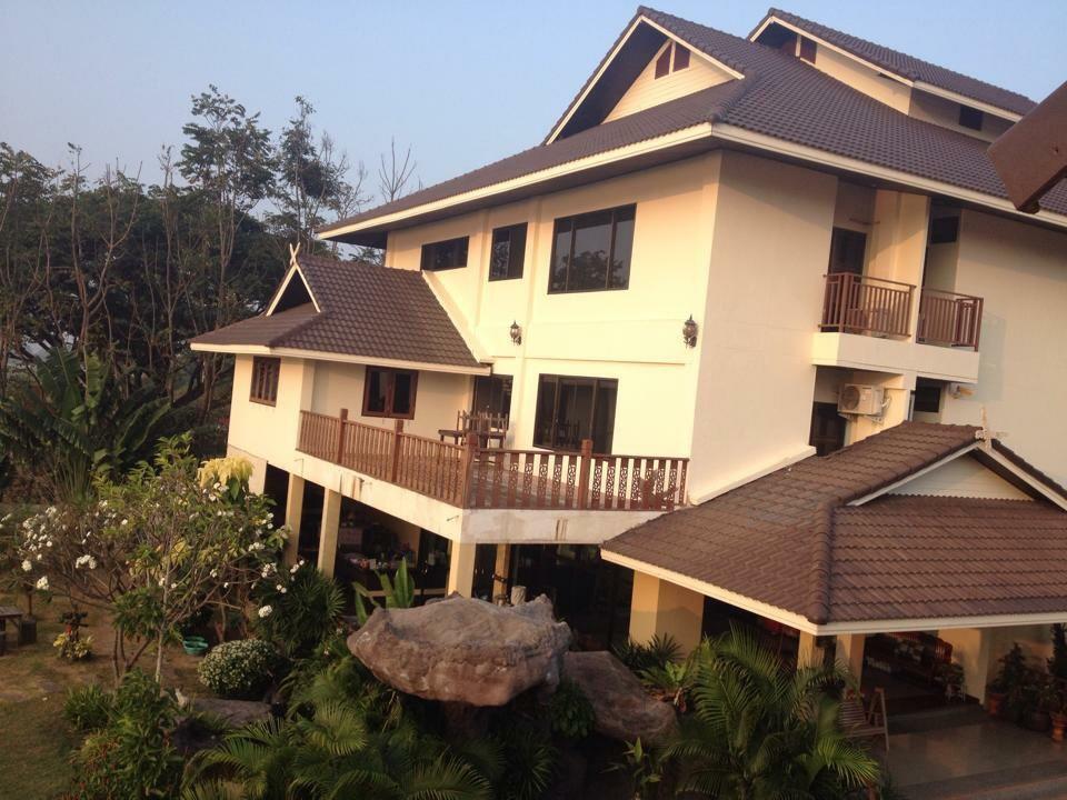 Huaymuang Apartment ウボンラチャタニ エクステリア 写真