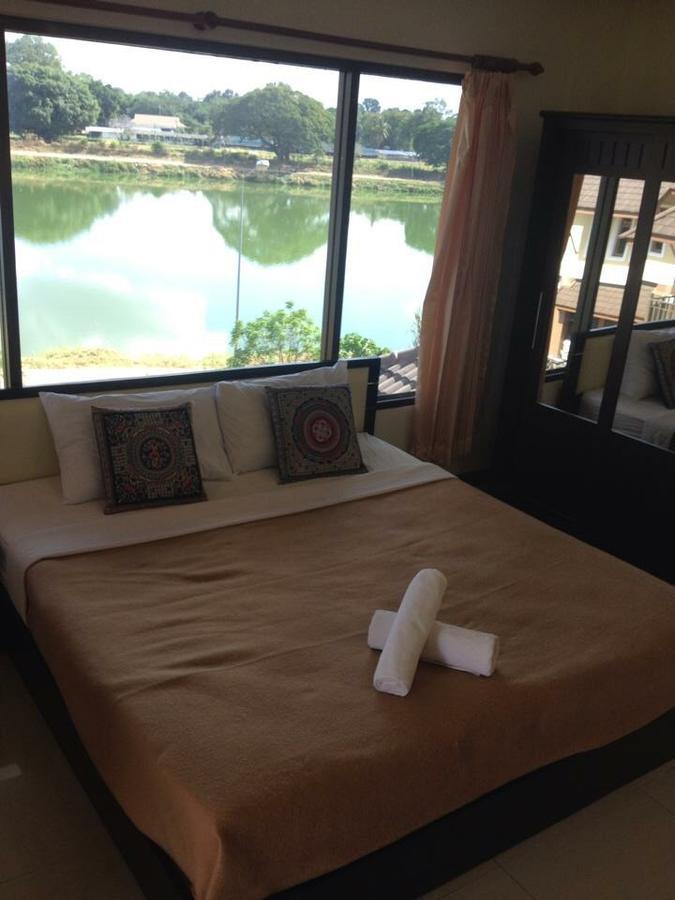 Huaymuang Apartment ウボンラチャタニ エクステリア 写真