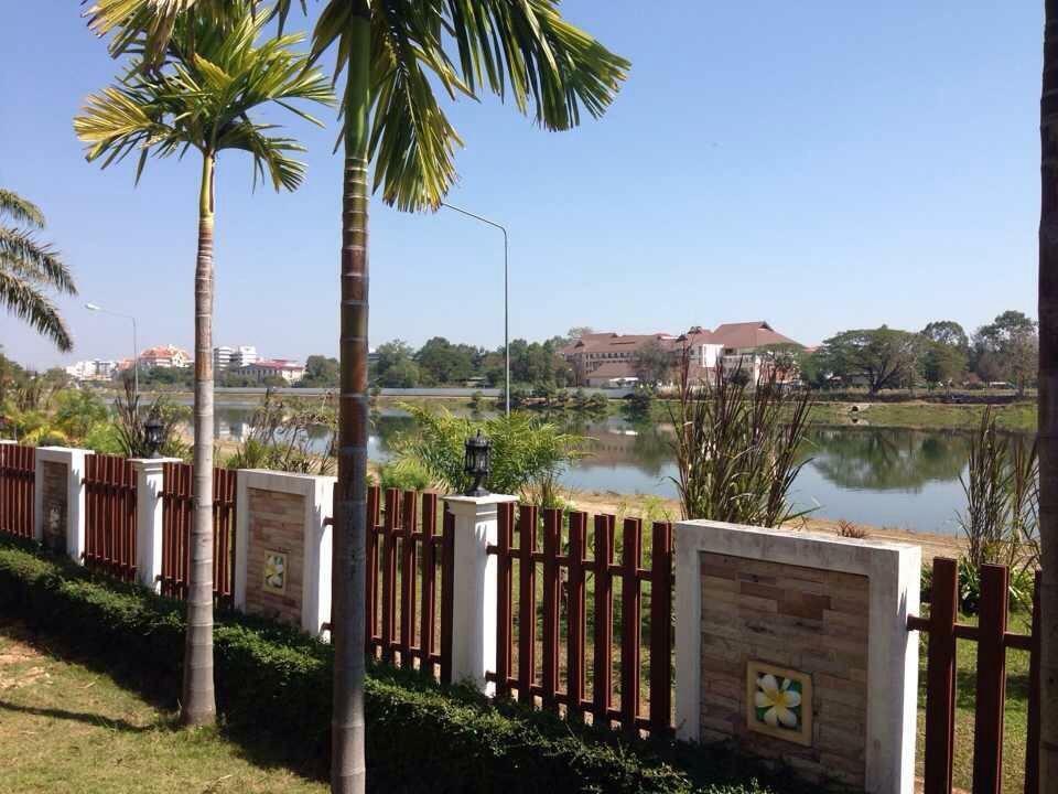 Huaymuang Apartment ウボンラチャタニ エクステリア 写真