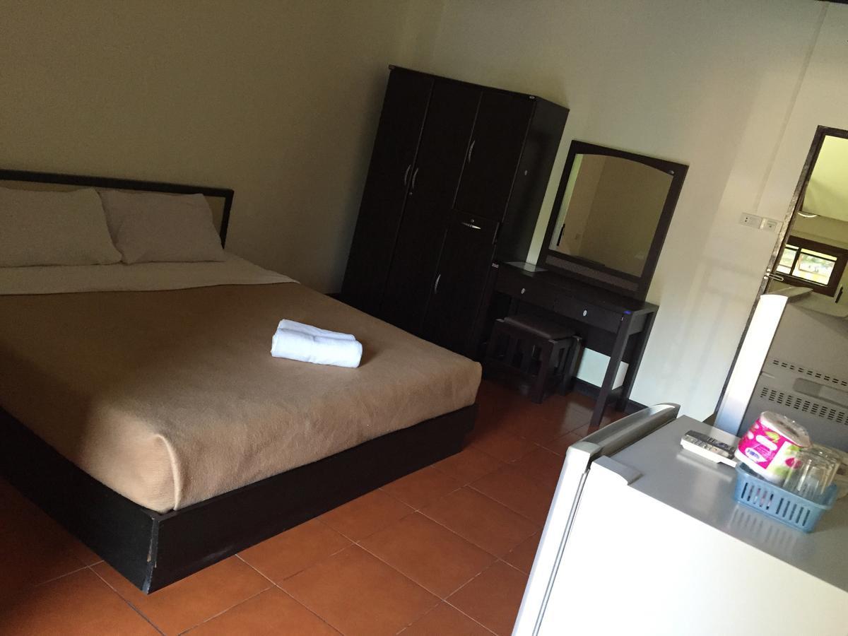 Huaymuang Apartment ウボンラチャタニ エクステリア 写真