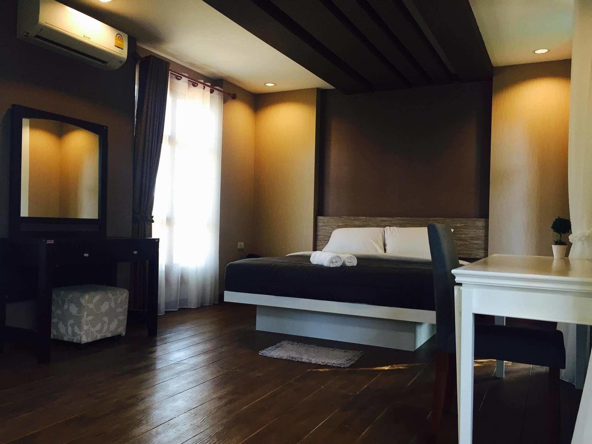 Huaymuang Apartment ウボンラチャタニ エクステリア 写真