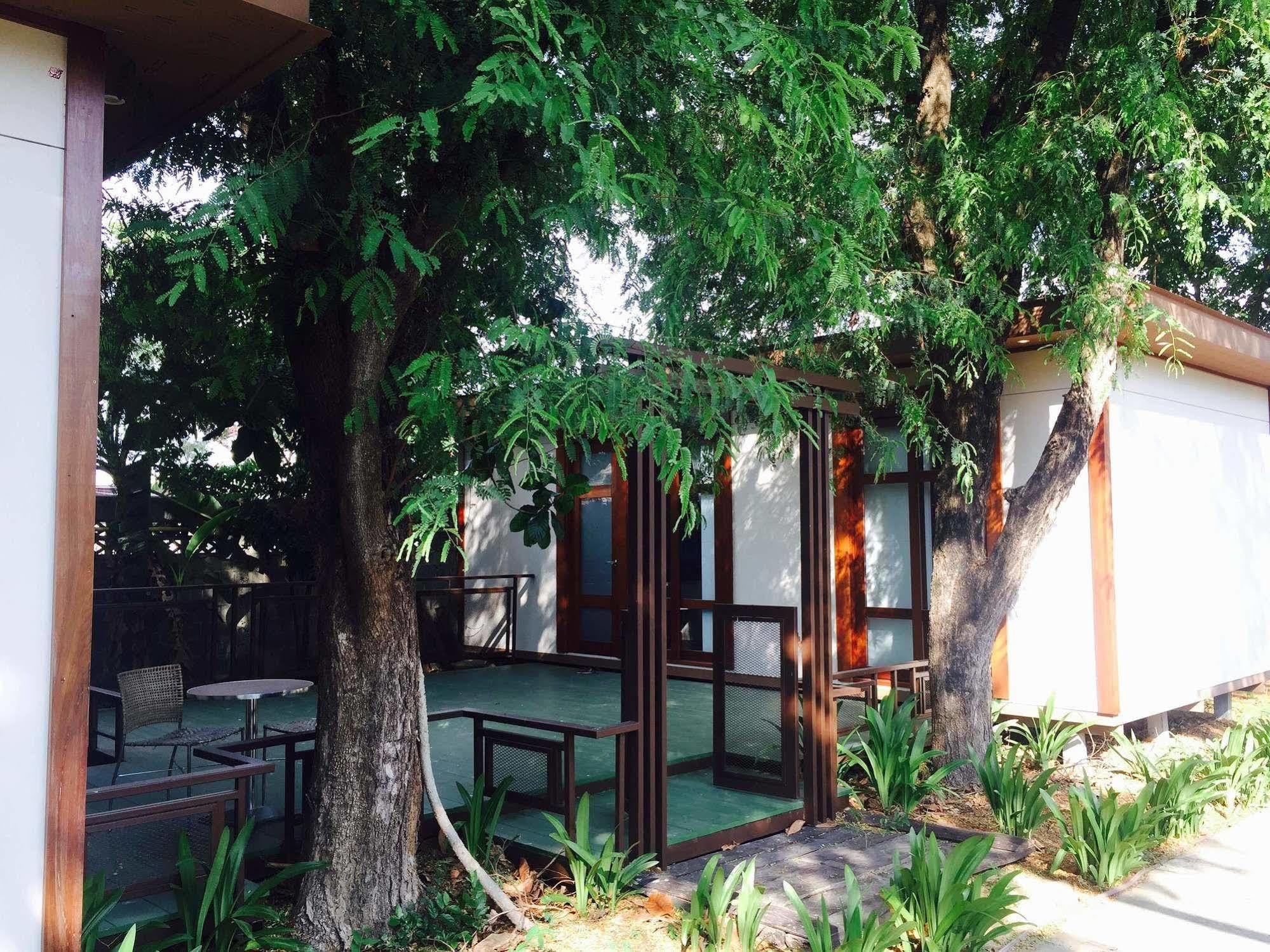 Huaymuang Apartment ウボンラチャタニ エクステリア 写真